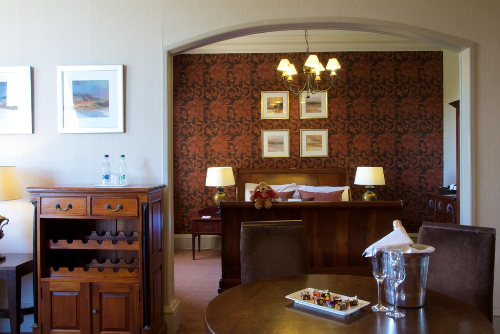Stonefield Castle Hotel 'A Bespoke Hotel' Екстериор снимка