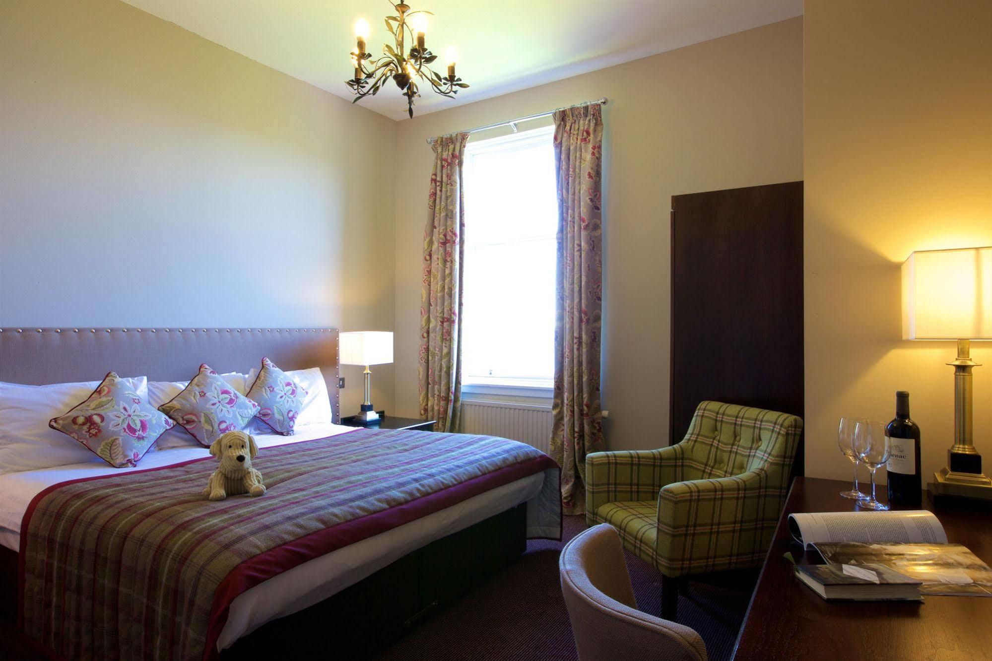 Stonefield Castle Hotel 'A Bespoke Hotel' Екстериор снимка