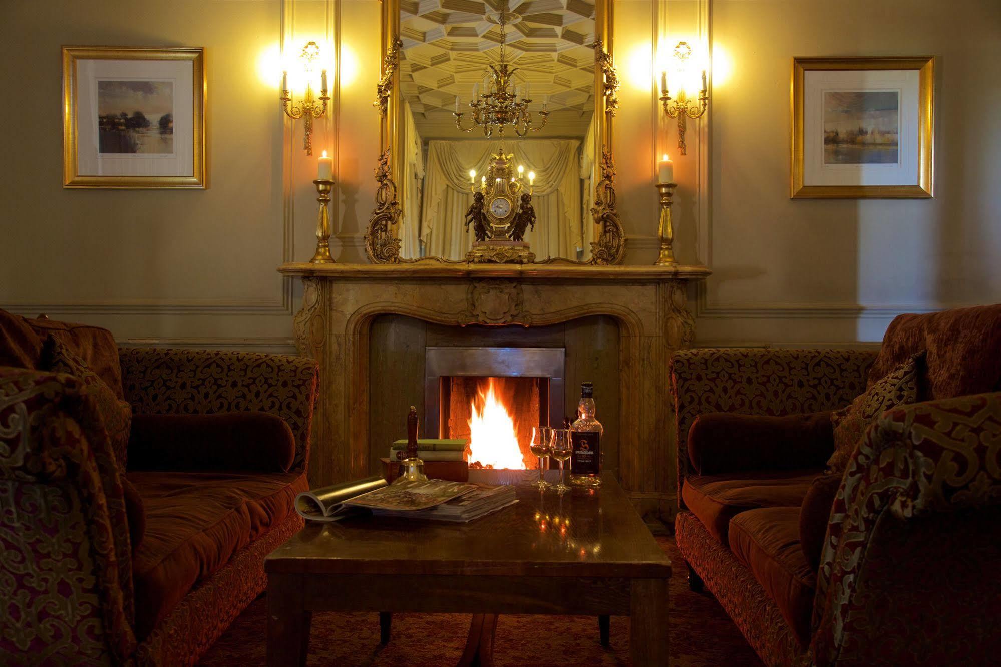 Stonefield Castle Hotel 'A Bespoke Hotel' Екстериор снимка